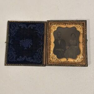 Civil War Era Tintype Photo Husband Wife Guttapercha Case Daguerreotype(?) READ